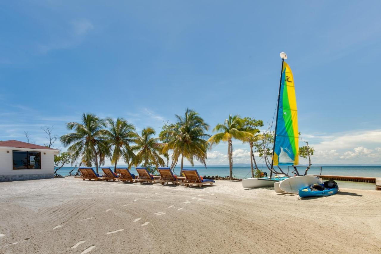 Royal Belize Hotel Thatch Caye Exterior photo